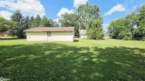 Exterior - 705 Eagle St, Scranton, IA 51462 photo 7 of 11