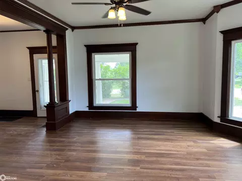 Living - 415 7th St, Murray, IA 50174 photo 2 of 5
