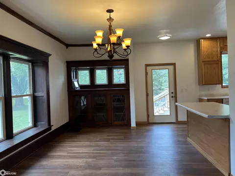 Living - 415 7th St, Murray, IA 50174 photo 4 of 5