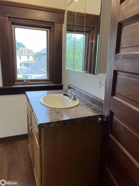 Bath - 415 7th St, Murray, IA 50174 photo 5 of 5