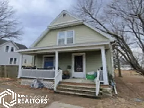 119 S Garfield Ave, Burlington, IA 52601