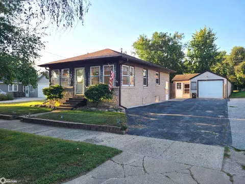 311 18th St SE, Mason City, IA 50401