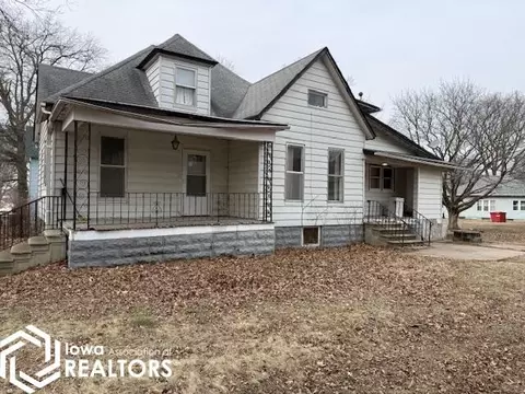 202 E 1st St, Villisca, IA 50864