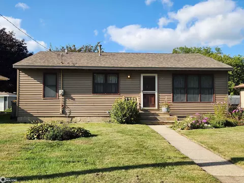 408 26th St SW, Mason City, IA 50401