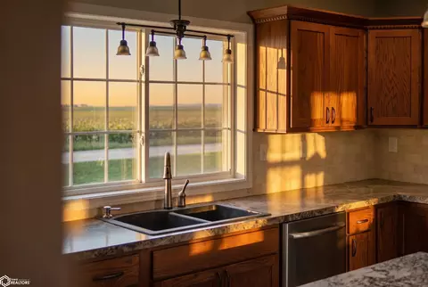 Kitchen - 1995 Pine Ave, Garner, IA 50438 photo 2 of 7