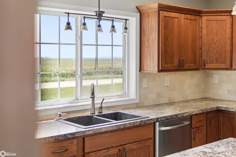 Kitchen - 1995 Pine Ave, Garner, IA 50438 photo 5 of 7