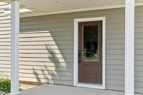 Exterior - 1995 Pine Ave, Garner, IA 50438 photo 5 of 12