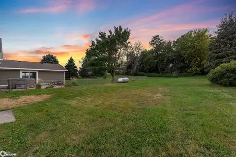 Exterior - 1995 Pine Ave, Garner, IA 50438 photo 11 of 12