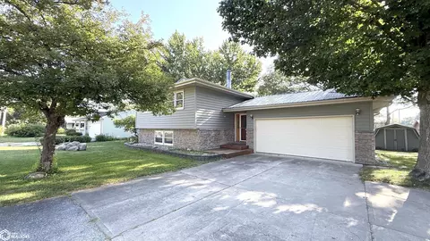 321 N Summit Ave, Nora Springs, IA 50458