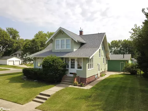 1420 4th Ave, Grinnell, IA 50112