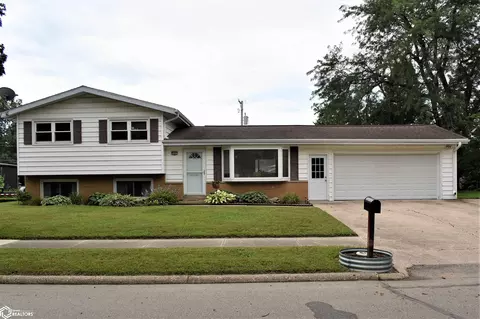 2407 Linden Ave, Iowa Falls, IA 50126