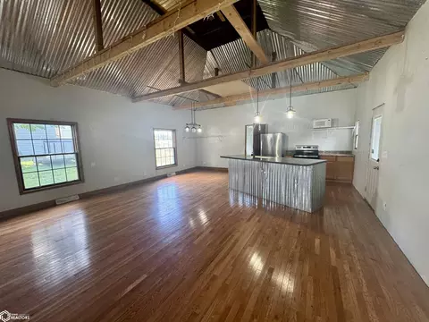 Living - 615 E 5th St, Carroll, IA 51401 photo 2 of 2