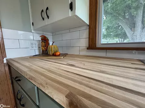Kitchen - 808 Ring St, Mapleton, IA 51034 photo 11 of 12