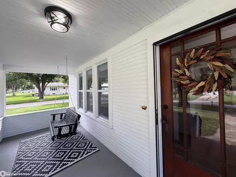 Exterior - 808 Ring St, Mapleton, IA 51034 photo 4 of 13