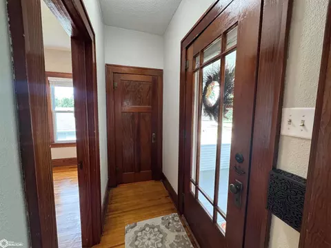 Entry Way - 808 Ring St, Mapleton, IA 51034 photo 1 of 7