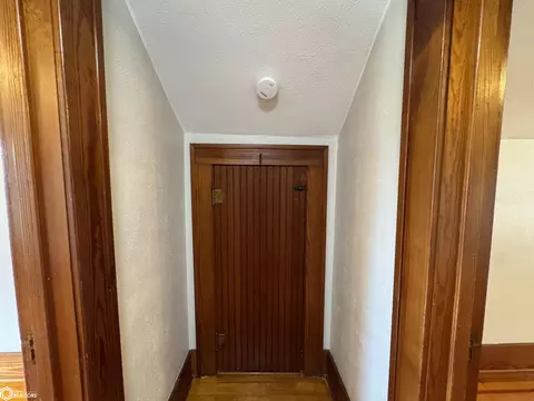 Entry Way - 808 Ring St, Mapleton, IA 51034 photo 4 of 7