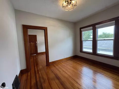 Living - 808 Ring St, Mapleton, IA 51034 photo 7 of 9