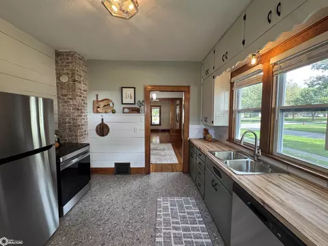 Kitchen - 808 Ring St, Mapleton, IA 51034 photo 12 of 12