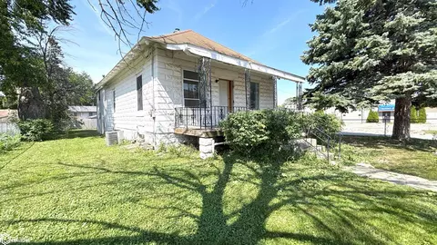 1102 S Federal Ave, Mason City, IA 50401