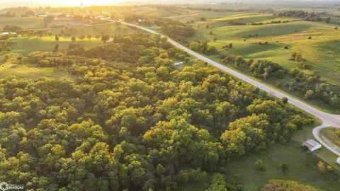 2390 Highway 44, Guthrie Center, IA 50115