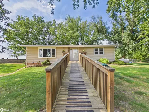 18635 Us Highway 63, Eddyville, IA 52553