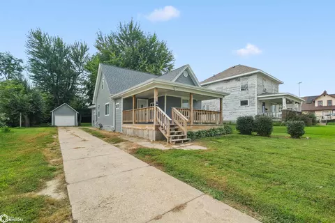 622 W Boone St, Marshalltown, IA 50158