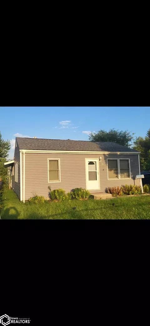 405 N 12th Ave, Marshalltown, IA 50158