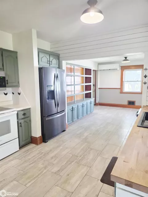 Kitchen - 2155 Benson St, Weldon, IA 50264 photo 1 of 5