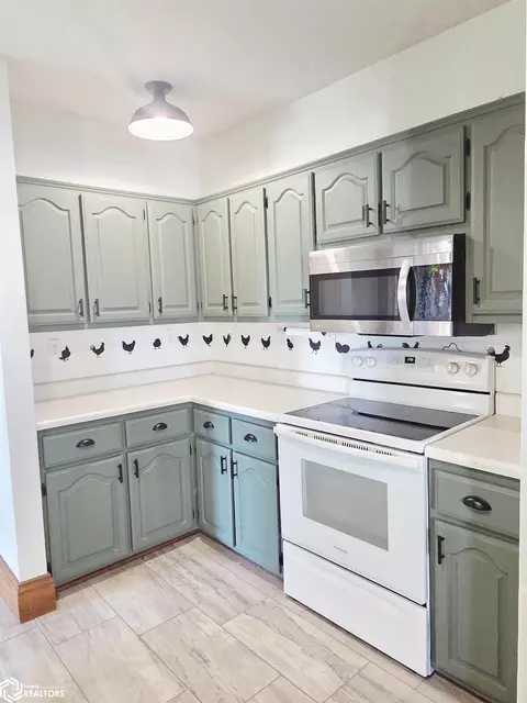Kitchen - 2155 Benson St, Weldon, IA 50264 photo 2 of 5