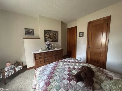 Bedroom - 220 5th Ave NE, Hampton, IA 50441 photo 7 of 8