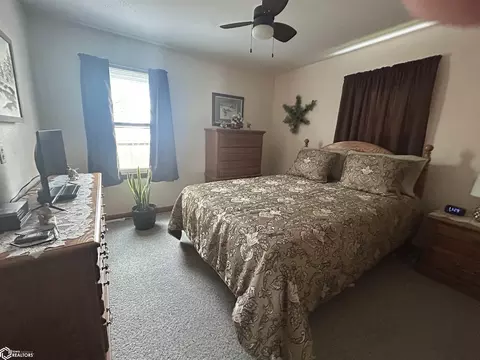 Bedroom - 220 5th Ave NE, Hampton, IA 50441 photo 1 of 8