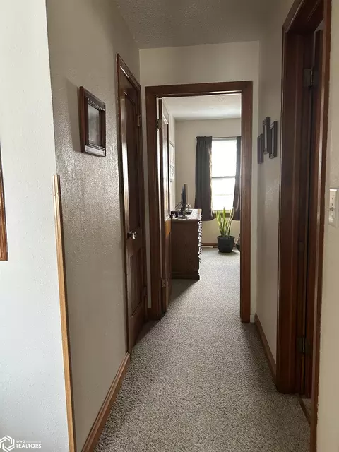 Entry Way - 220 5th Ave NE, Hampton, IA 50441 photo 2 of 2