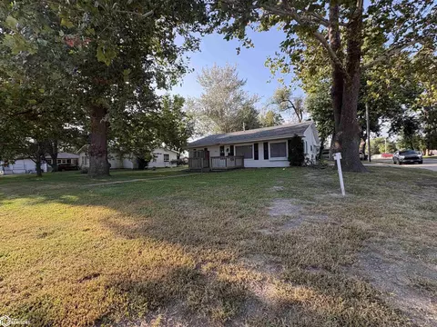 Exterior - 215 E Short St, Centerville, IA 52544 photo 1 of 3
