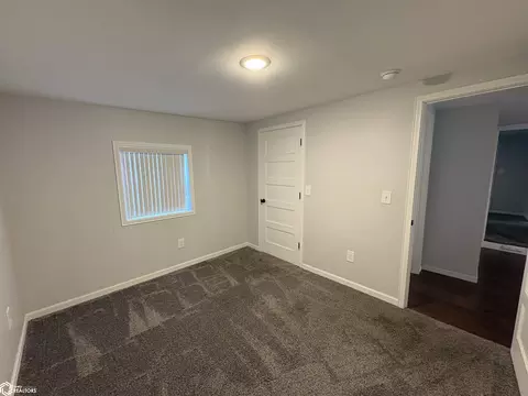 Bedroom - 215 E Short St, Centerville, IA 52544 photo 2 of 3