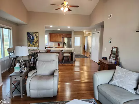 Living - 1306 E 22nd St, Atlantic, IA 50022 photo 2 of 2