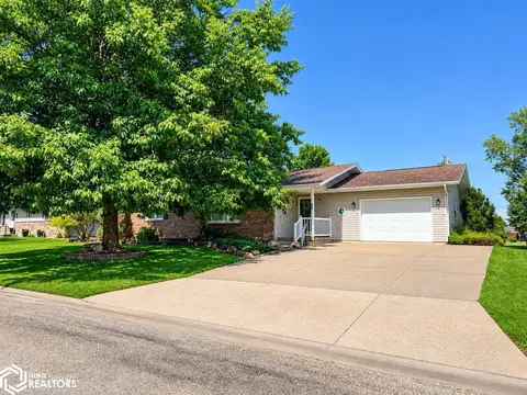 610 Iowa Joe St, West Point, IA 52656