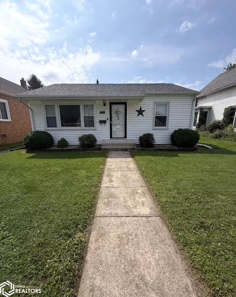 721 Harrison Ave, Burlington, IA 52601