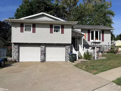 305 34th St, Fort Madison, IA 52627