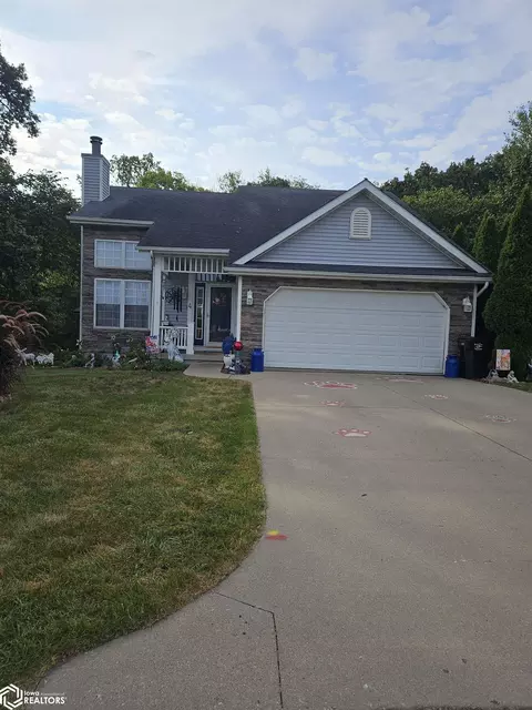 4 Cambridge Ct, Ottumwa, IA 52501