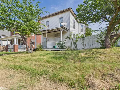 909 Fulton St, Keokuk, IA 52632