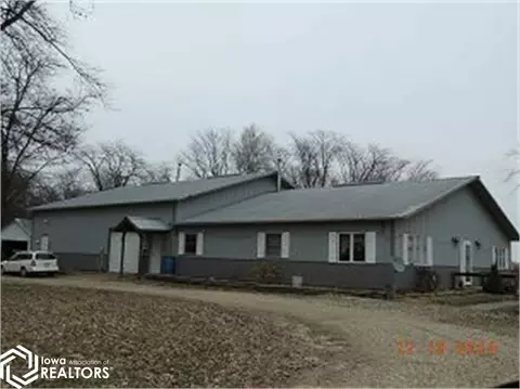 1356 Knapp Ave, Liscomb, IA 50148