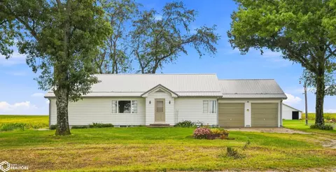 20631 180th Ave, Sigourney, IA 52591