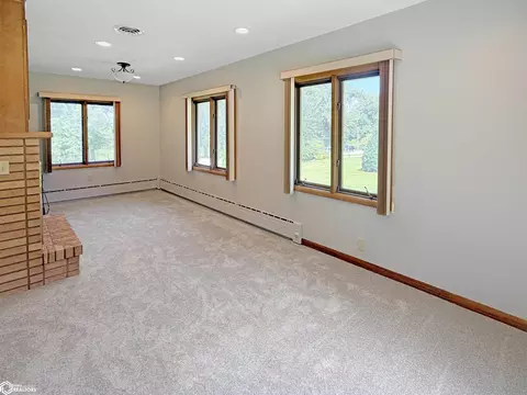 Living - 9 19th Ave NE, Hampton, IA 50441 photo 14 of 14