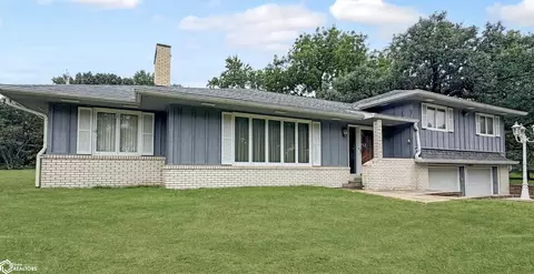 Exterior - 9 19th Ave NE, Hampton, IA 50441 photo 3 of 3