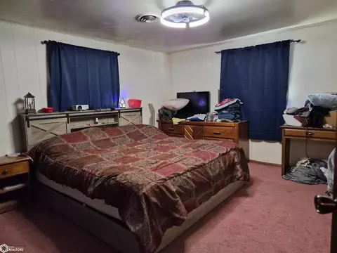 Bedroom - 12821 Killdeer Ave, Kellogg, IA 50135 photo 4 of 4