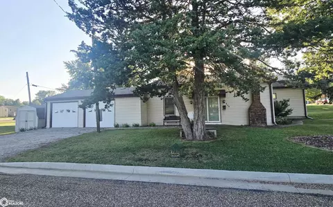 804 2nd Ave W, Oskaloosa, IA 52577