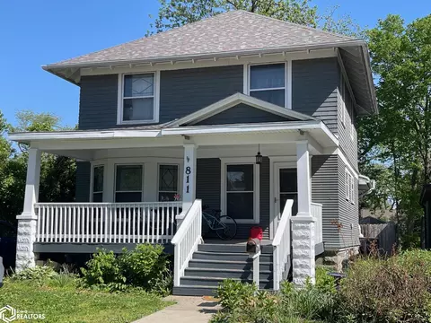 811 8th Ave, Grinnell, IA 50112