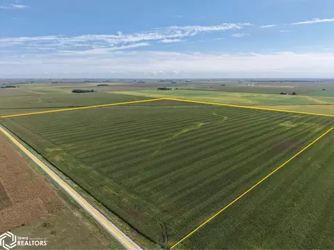 320 Th St, Rockwell City, IA 50579