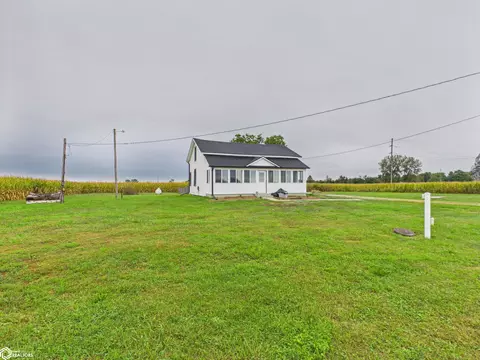 12189 Sycamore Rd, Ottumwa, IA 52501
