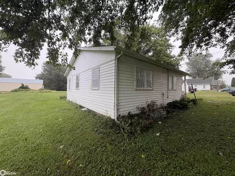 106 N Maple, Cincinnati, IA 52549 photo 4